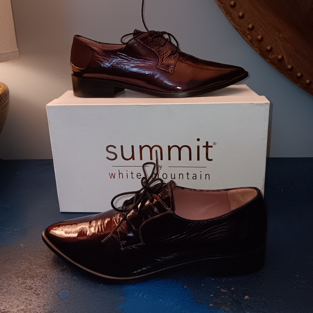 Summit patent leather shoes